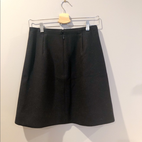 Women's skirt. J.CREW SIZE 4 - Picture 2 of 4